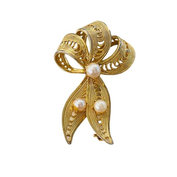 Vintage Goldtone and Faux Pearl Vintage Brooch Filigree Ribbon Shape 1.75" - Picture 3 of 14